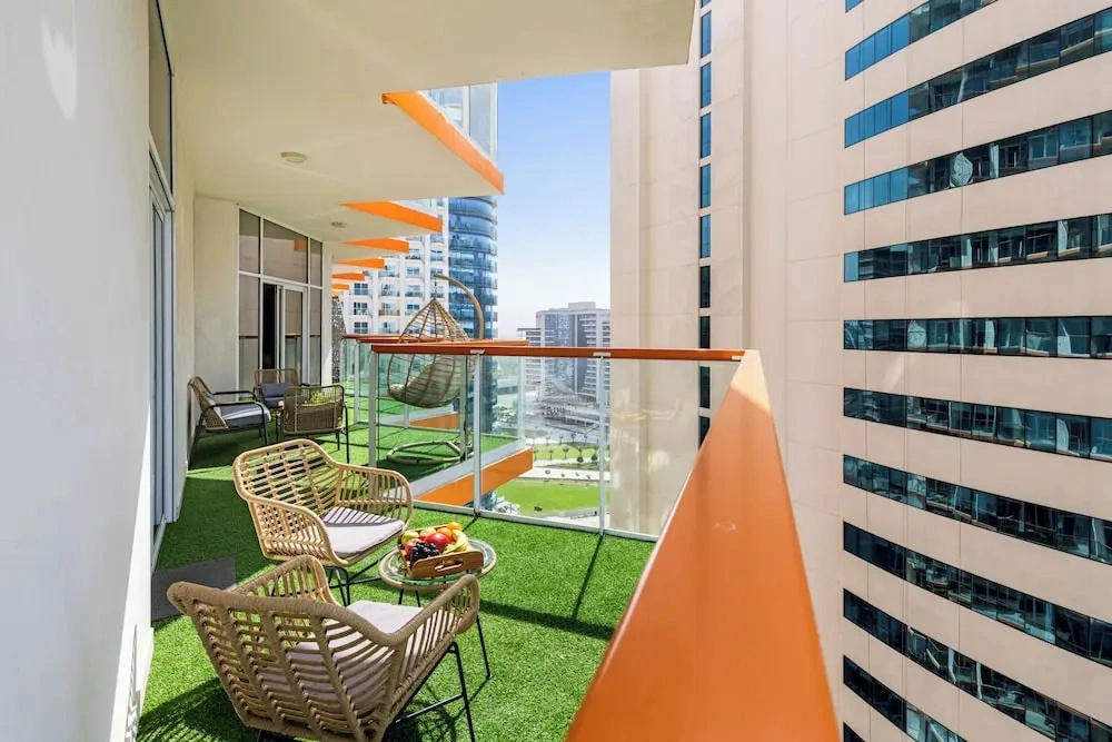 2BR Premium Canal & Burj Khalifa View