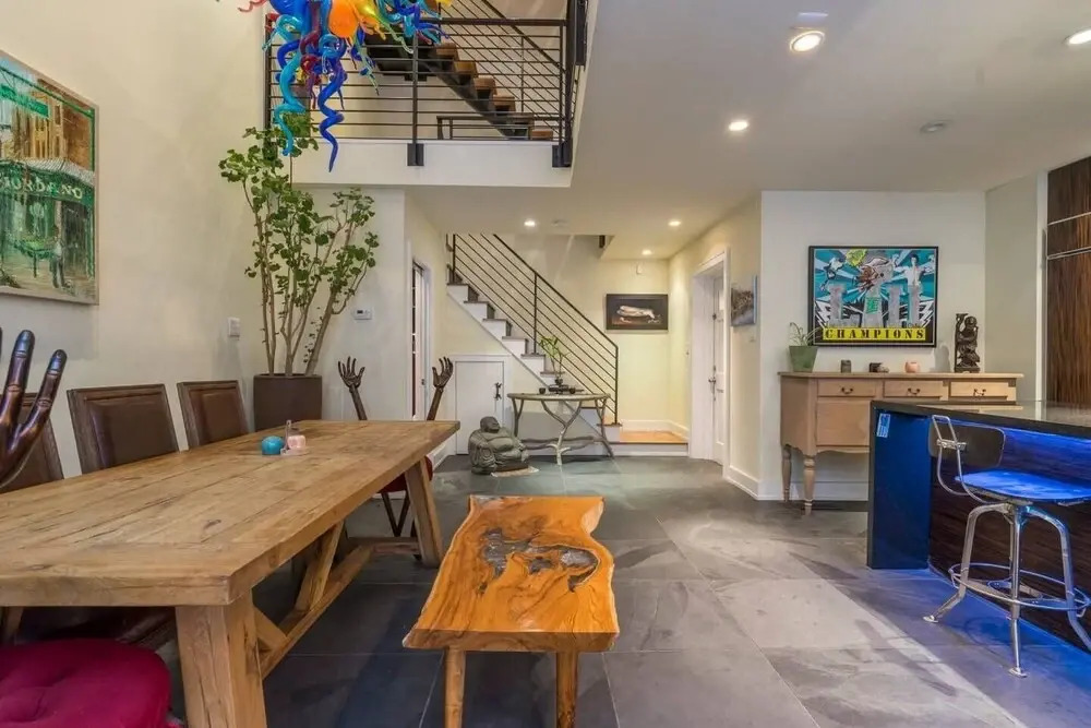 Barstool Sports City Mansion w Roof Deck