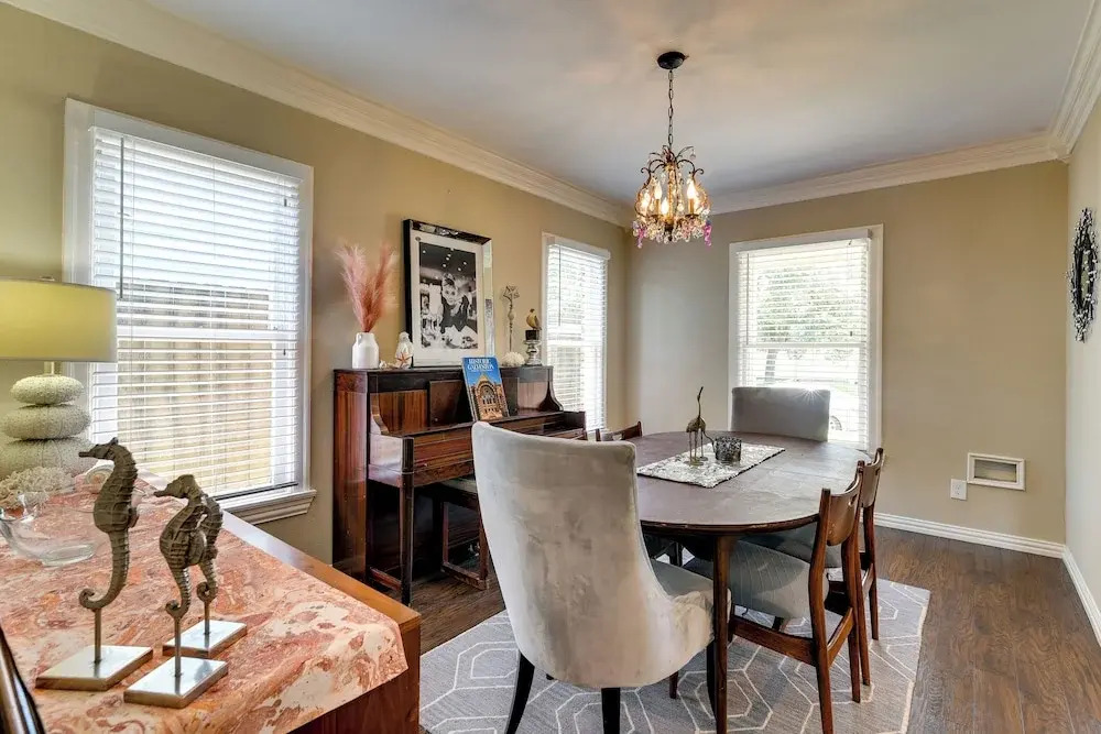 Galveston Getaway w/ Hot Tub & Fenced-in Yard!