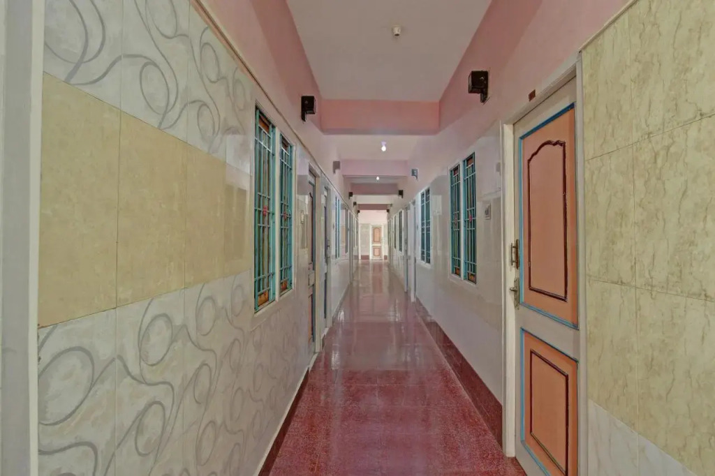 OYO 23672 Annai Residency