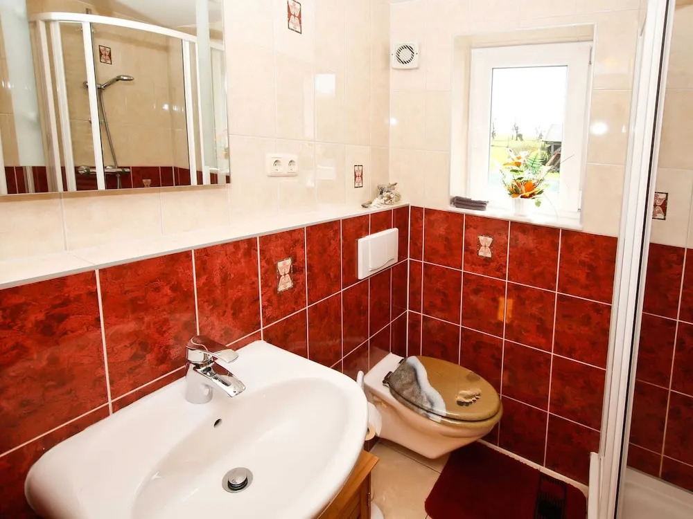 Cozy Baltic Escape for 2 Guests