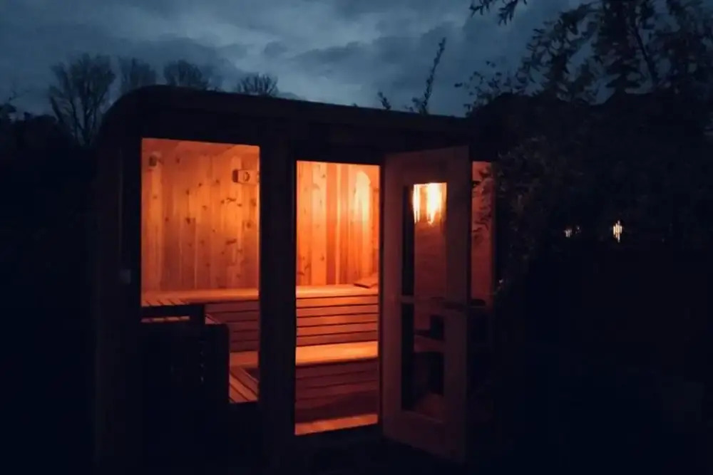 House With a Private Swimming Pool and Sauna
