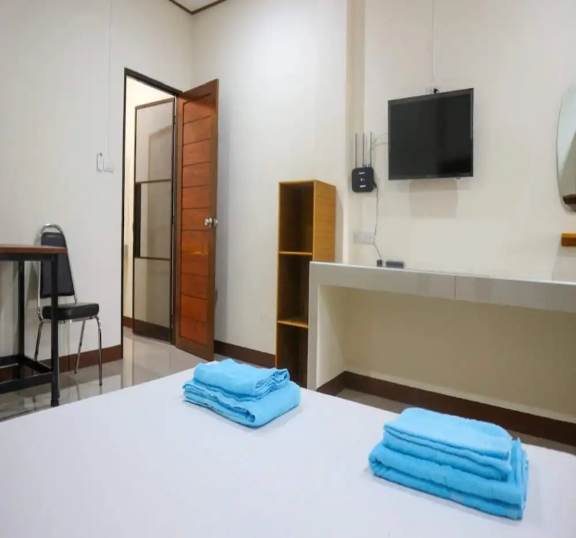 Capital O 75521 Sang Siri Apartment