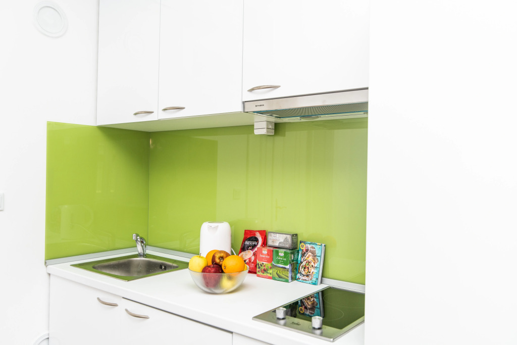 150sqm Apartment with 4 units! GREAT FOR GROUPS