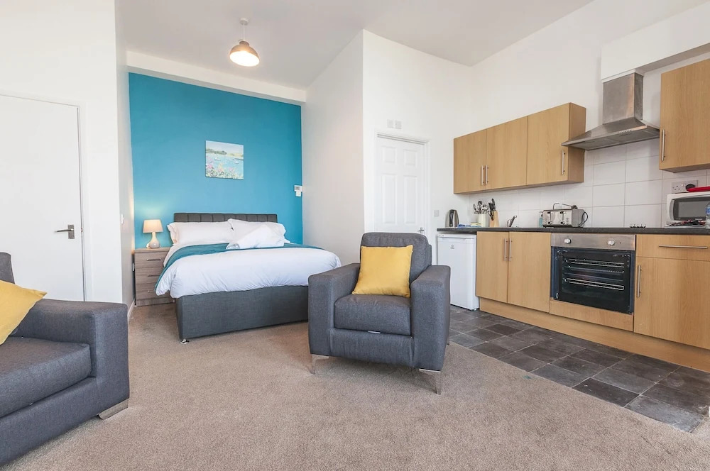 Fiveway Apartments
