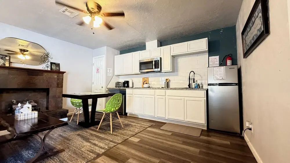 Budget-friendly Studio in OKC Private Entry 20-3