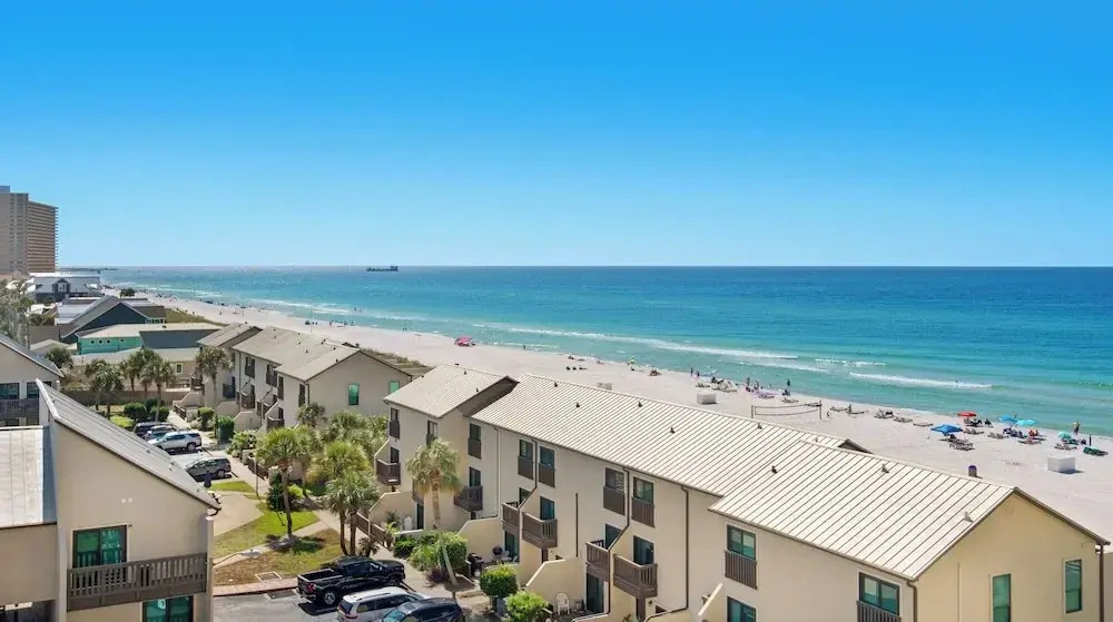 Gulf-front 3BD Condo - 2 Gulf-front Pools, Private Beach Access