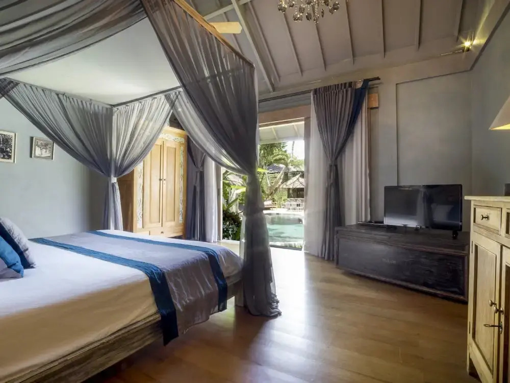 Villa Koyama by Villa Finder