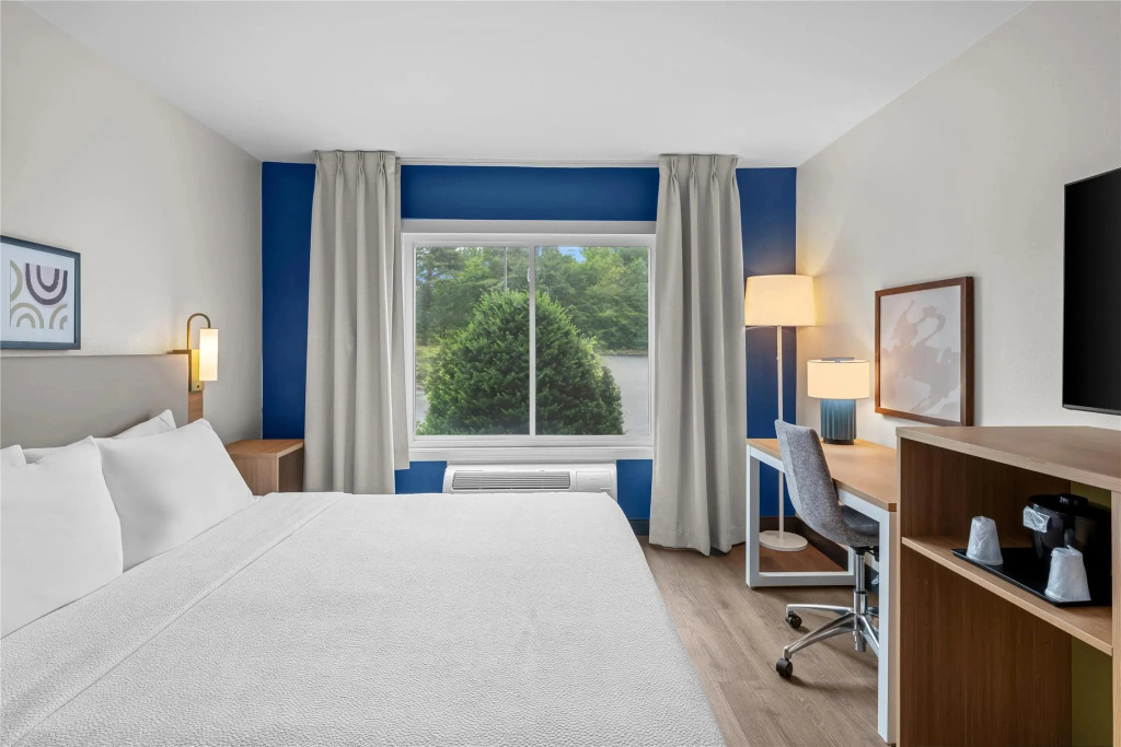 Spark by Hilton Brunswick