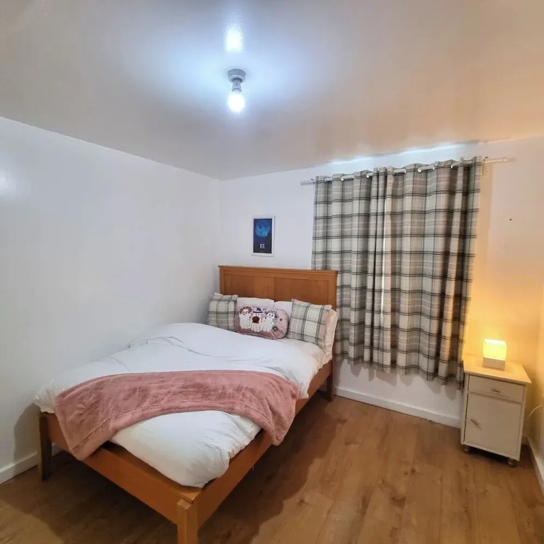 Forge Lane Cozy Apartment