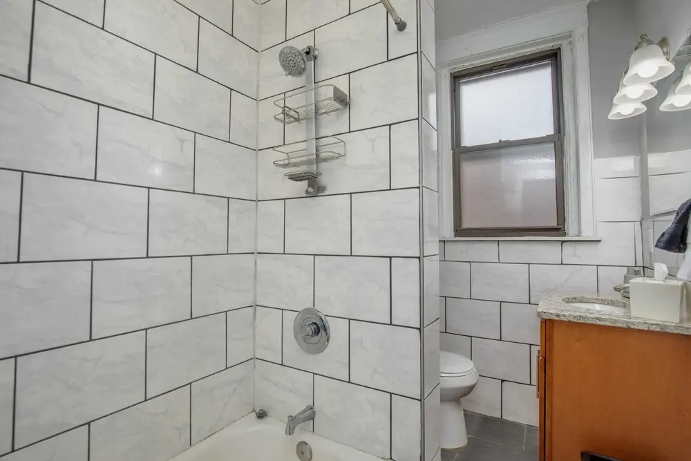Spacious CWE Apts near BJC by Zencity