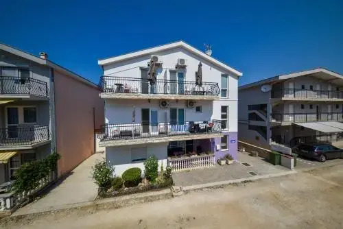 Apartments ZRAKIC