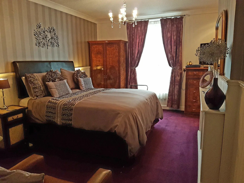 Sunflower Lodge