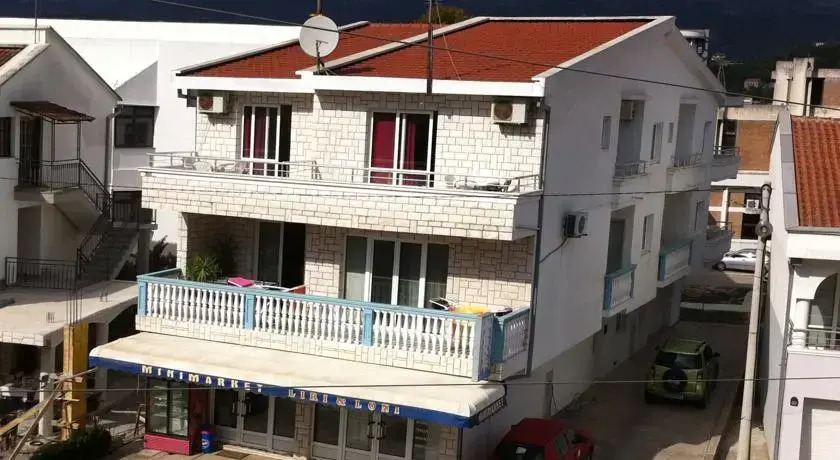 Apartments Liri and Loni