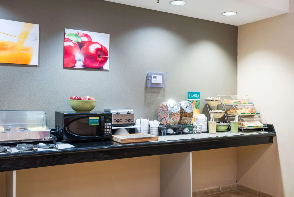Quality Inn & Suites Lake Charles South
