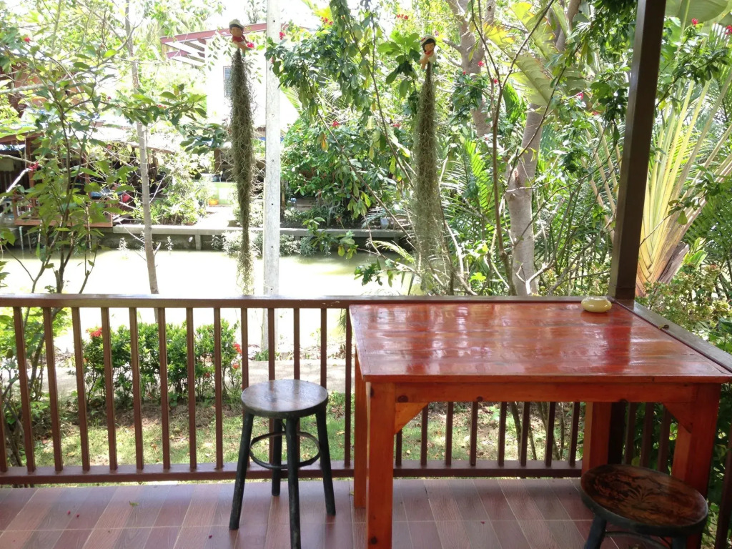 Ruentonnum Amphawa