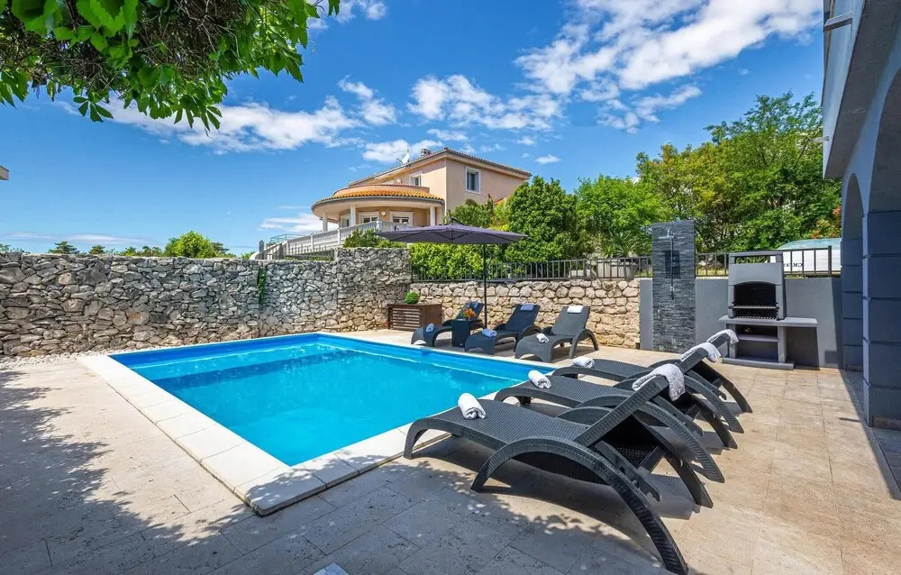 Awesome Home in Crikvenica With Wifi, 6 Bedrooms and Outdoor Swimming Pool