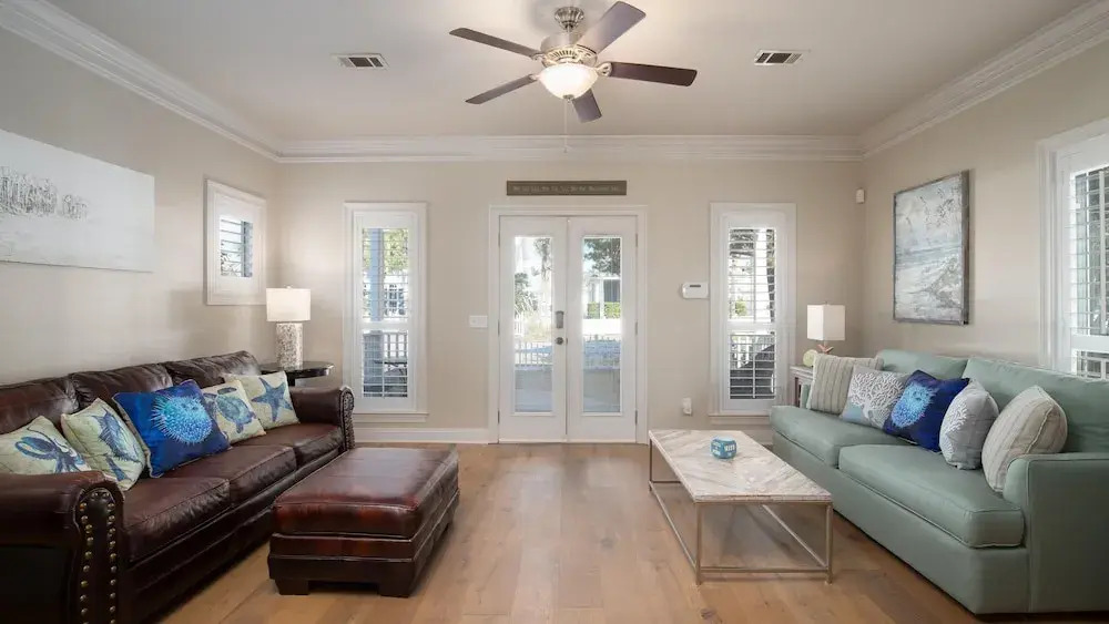 Sea Brees Crystal Shores