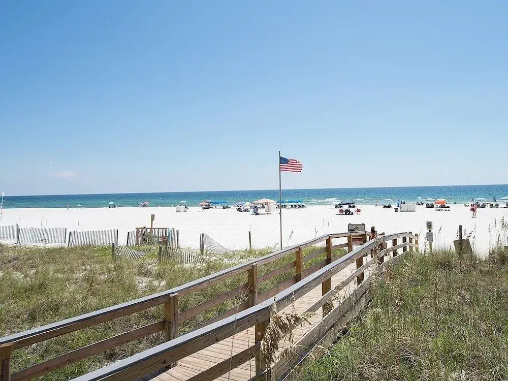 Gulf-Front Summer House Condo by RedAwning