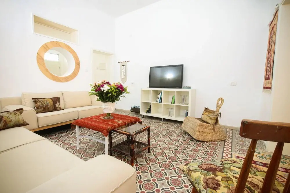 Authentic Neve Tsedek Style House