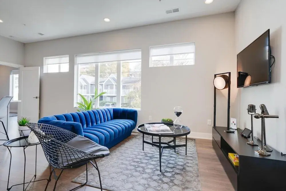Jurny - Vanderbilt West End Luxury Flats