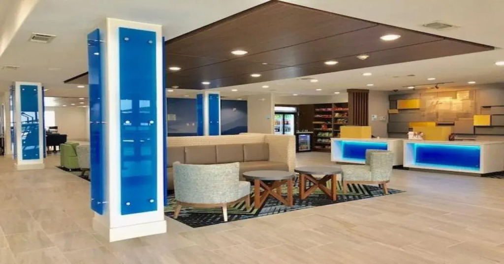 Holiday Inn Express Hotel & Suites Mount Pleasant by IHG
