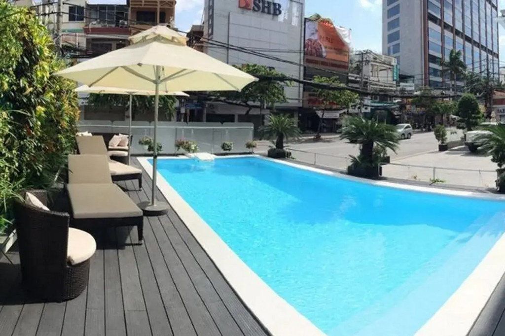Le Duy Grand Hotel