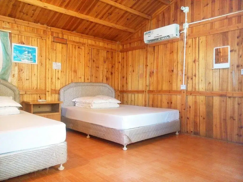 Shenzhen Xiyong Sea Silver Wooden House Resort