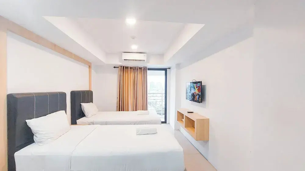 Best Deal and Cozy Studio De Prima Apartment By Travelio