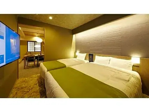 MONday Apart Premium UENO