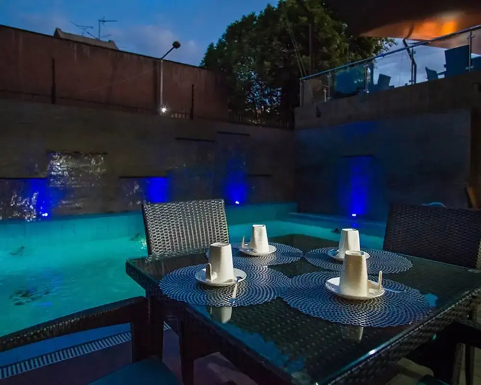 This Deluxe Apartment Offers Amenities That Create an Unforgetable Experience