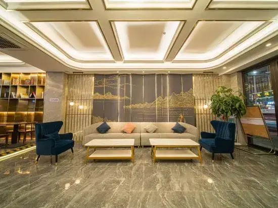 Yuefeng Hotel (Maoming Dianbai West Lake Park)