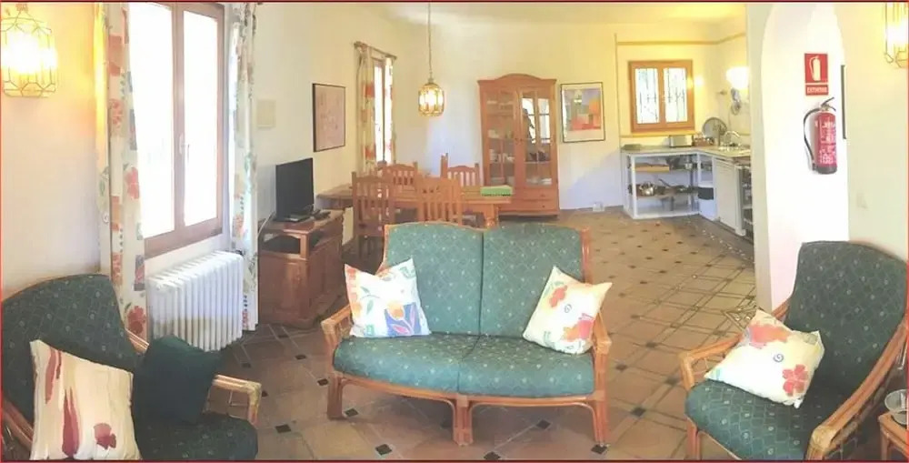 Finca San Ambrosio - Apartments in grüner Oase mit Terrasse, Pool, Heizung, WiFi