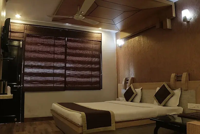 hotel neelkamal