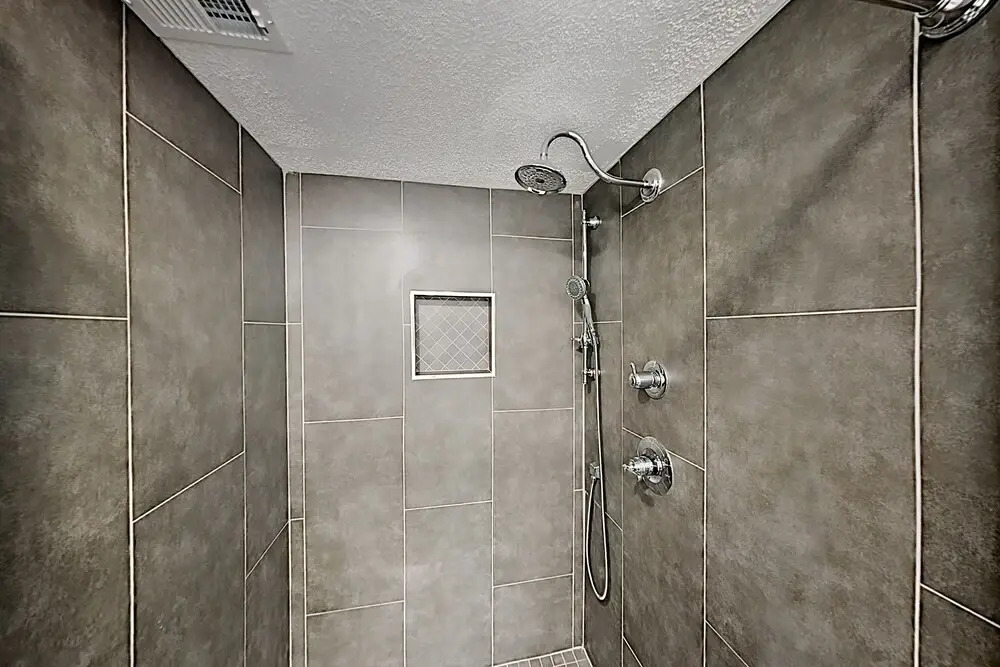 Renovated In Coveted Community W/ 3 Pools 2 Bedroom Condo