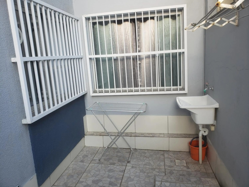 Apto 1 quarto, Centro de Bombinhas, 130 metros da praia.