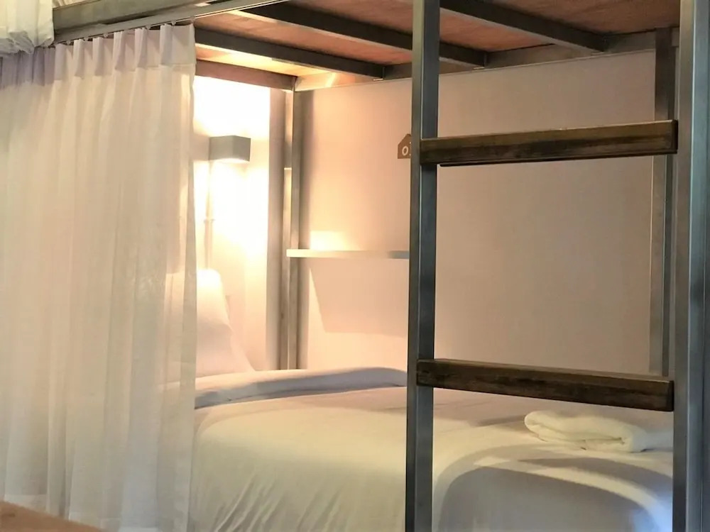 REST IS MORE hostel