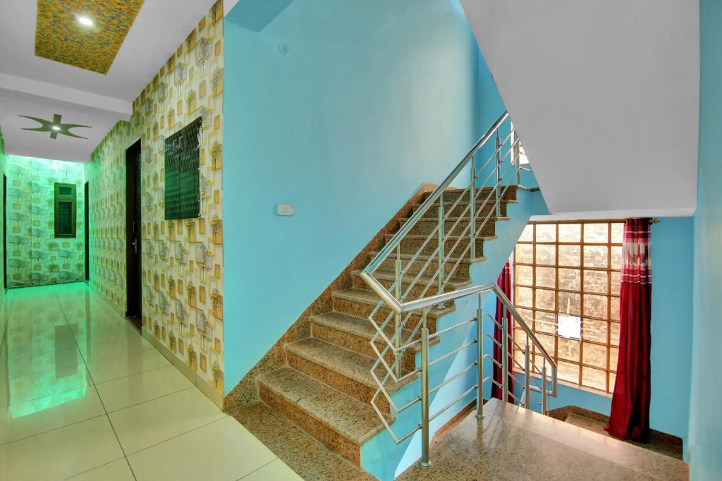 OYO Flagship 82953 Hotel Rao