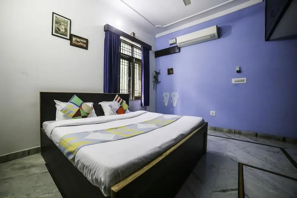 OYO Home 19921 Cosy 3BHK