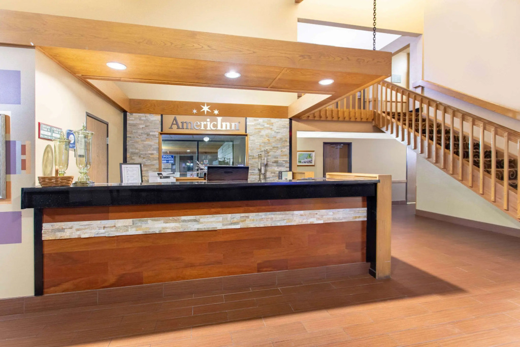 AmericInn by Wyndham Elkhorn Near Lake Geneva
