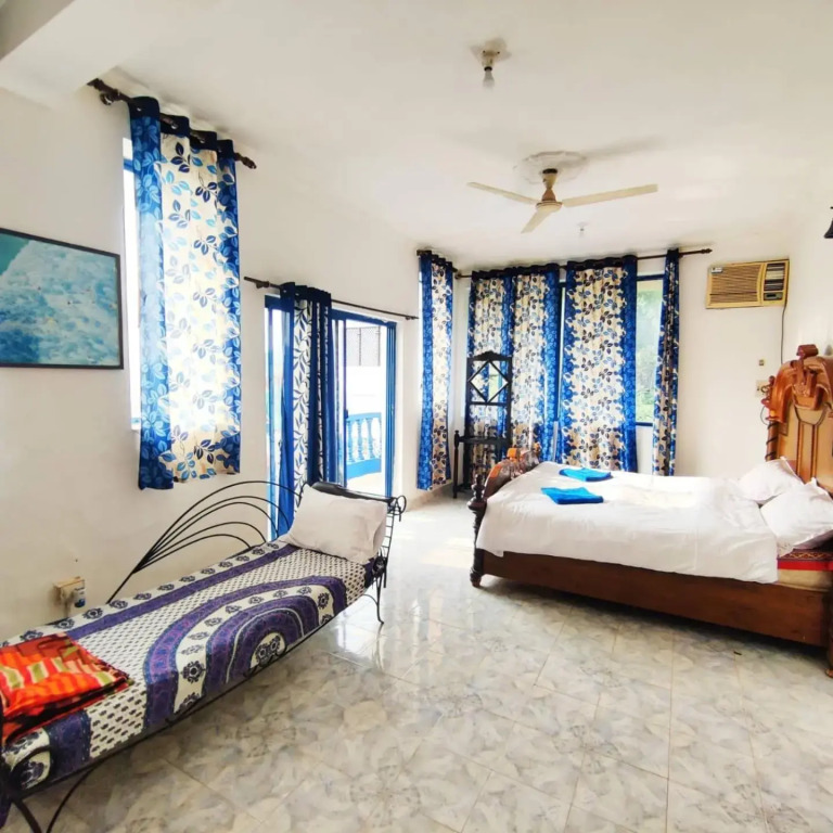 Amazing Hilltop 4 BHK Villa with Private Pool near Candolim