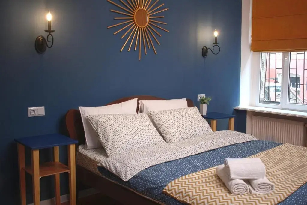 Sunburst Apartment