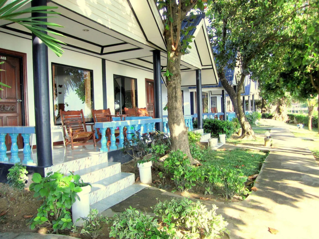 Lanta IL Mare Beach Resort