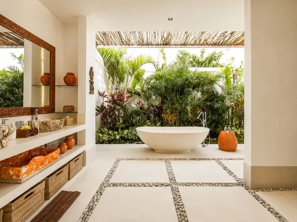 Dreamy 5BR Haven, 200m to Berawas Blissful Beach