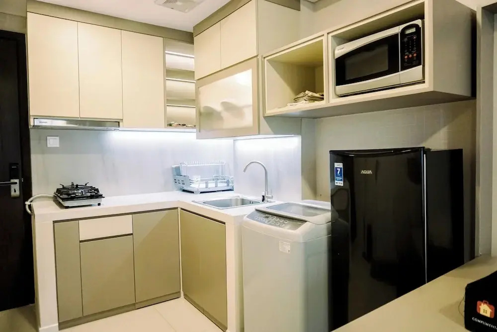 Homey And Cozy Studio Room Daan Mogot City Apartment