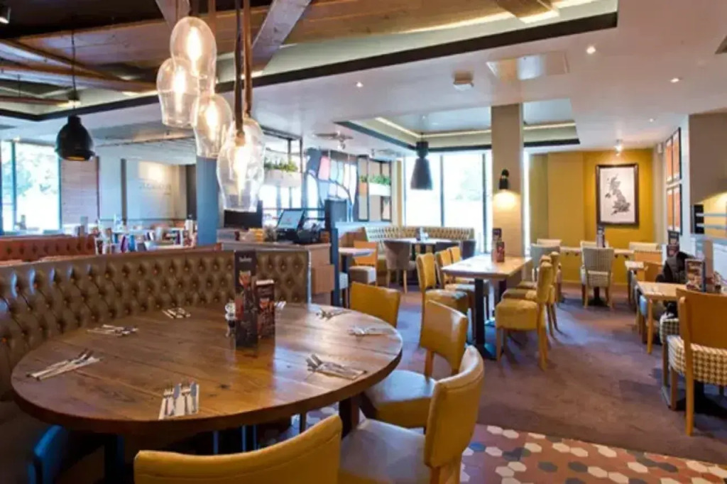Premier Inn London Hayes Heathrow - Hyde Park