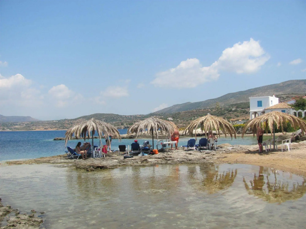 Lakonia Bay Apartments