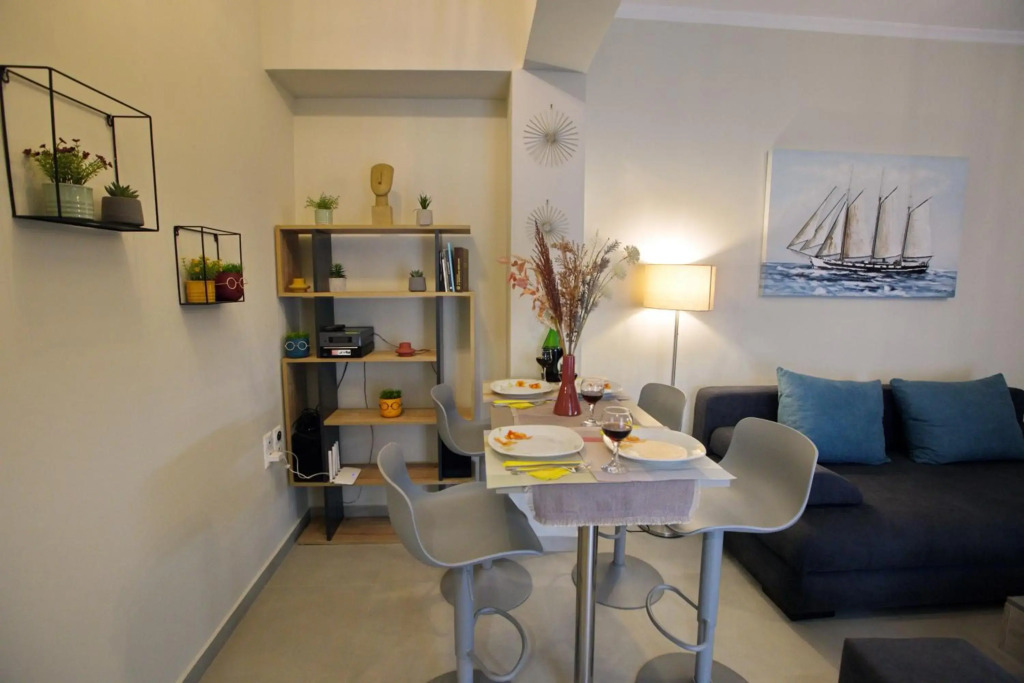 Matoulas Luxury Apartment