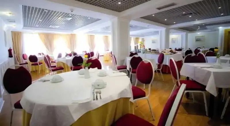 Hotel Lux Mundi
