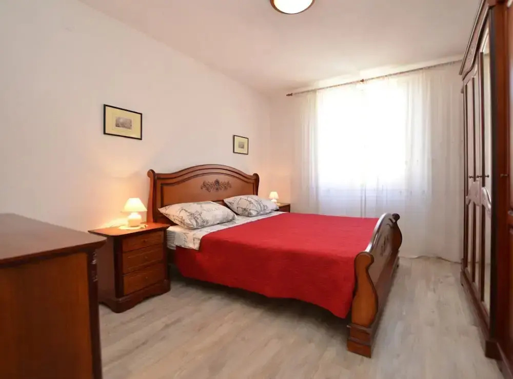 Airy and Comfortable Apartment With Loggia